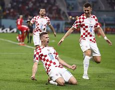 包含克罗地亚球队士气低迷，需调整状态的词条