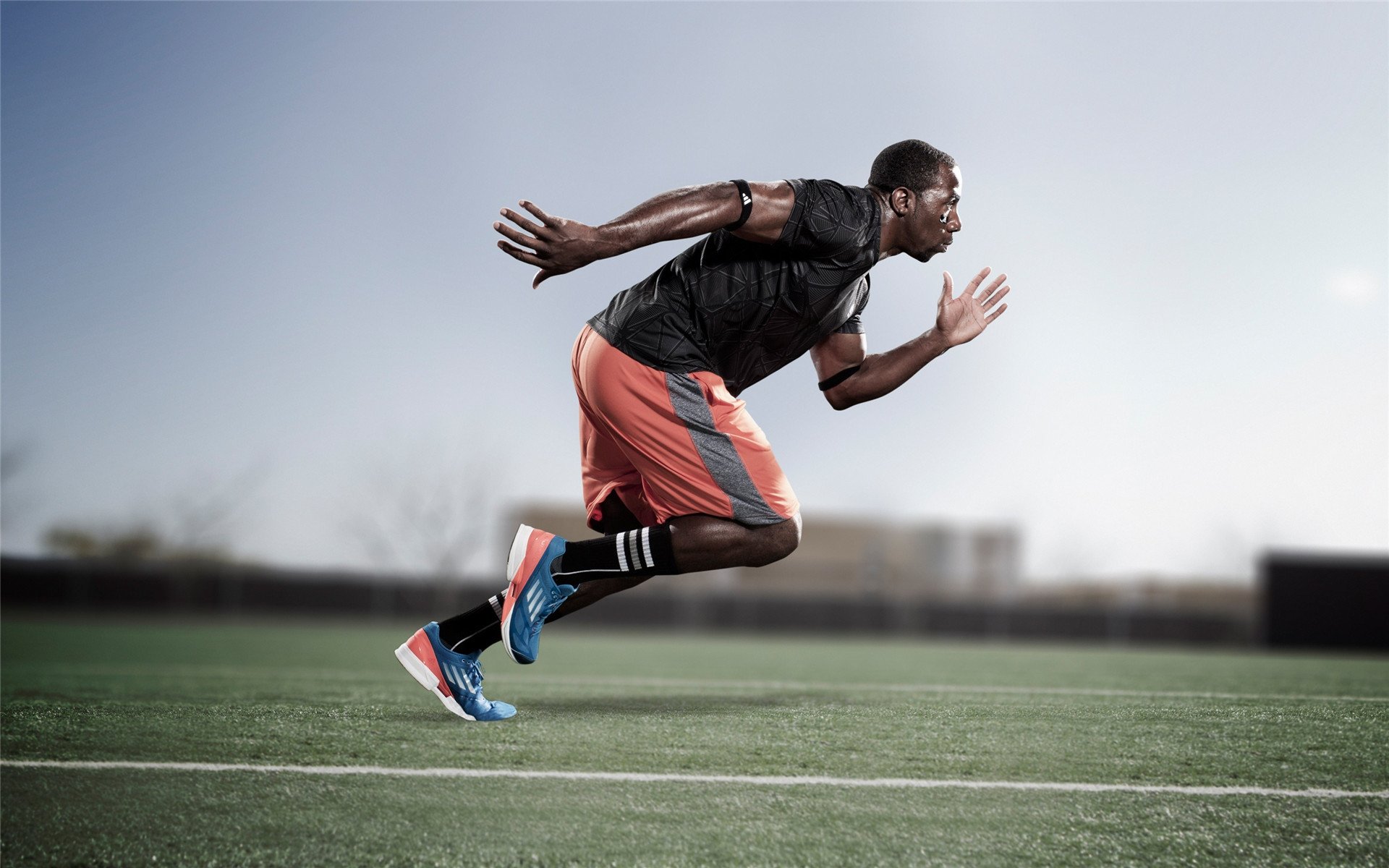 Ning回归赛场，出色防守首场状态亮眼，利物浦观众沸腾！